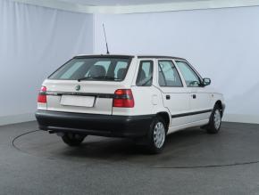 Škoda  1.3 LXi