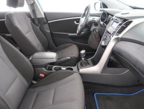 Hyundai i30  1.6 GDI 