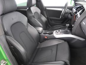 Audi A5  3.0 TDI S-Line 