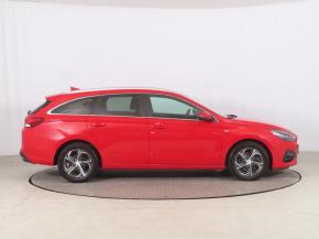 Hyundai i30  1.5 T-GDI MHEV Family Smart 