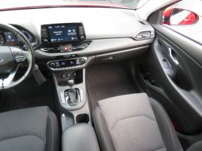 Hyundai i30  1.5 T-GDI MHEV Family Smart 