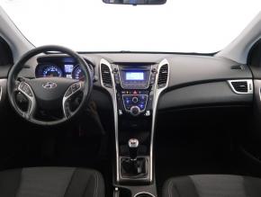 Hyundai i30  1.6 MPI 