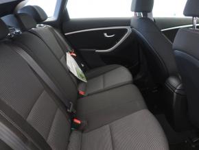 Hyundai i30  1.6 MPI 