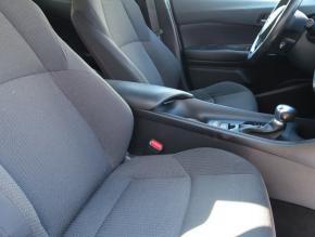 Toyota C-HR  1.8 Hybrid Business 