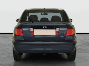 Hyundai Elantra  1.6 