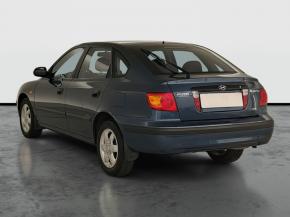 Hyundai Elantra  1.6 