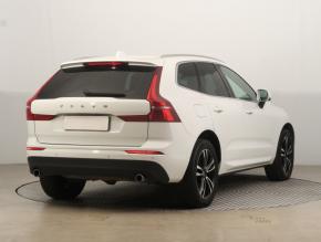 Volvo XC60  B4 AWD Momentum 