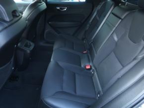 Volvo XC60  B4 AWD Momentum 