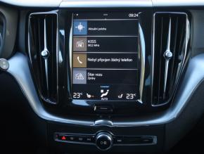 Volvo XC60  B4 AWD Momentum 