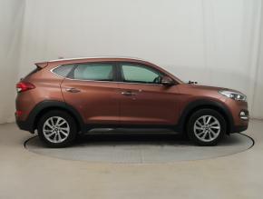 Hyundai Tucson  2.0 CRDi 