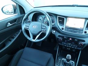 Hyundai Tucson  2.0 CRDi 
