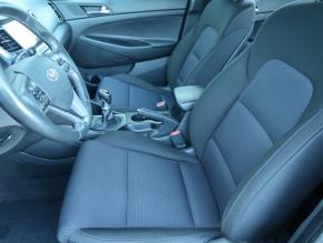 Hyundai Tucson  2.0 CRDi 