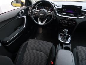 Kia Ceed  1.5 T-GDI MHEV Exclusive 