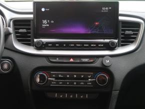 Kia Ceed  1.5 T-GDI MHEV Exclusive 