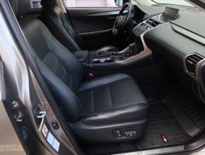 Lexus NX  300h 