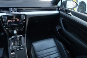 Volkswagen Passat  2.0 TSI R-Line 