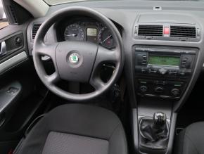 Škoda Octavia  1.6 Ambiente 