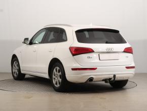 Audi Q5  2.0 TDI S line 