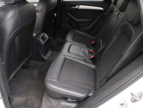 Audi Q5  2.0 TDI S line 