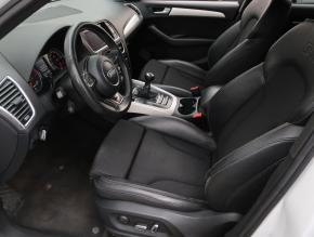Audi Q5  2.0 TDI S line 