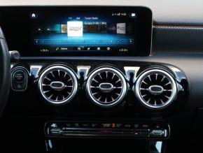Mercedes-Benz A  A 200 