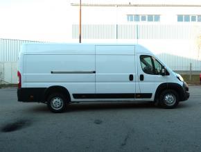 Peugeot Boxer  2.2 BlueHDi 