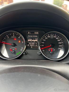 Nissan Qashqai 1,5   j 10 dci 81kw 2012 rok 