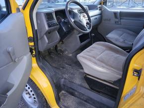 Volkswagen Transporter 2,5   TDI 