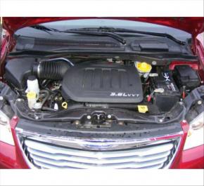 Chrysler Town & Country 3,6   V6, benzin + LPG 