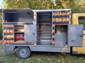 Mercedes-Benz Sprinter FOOD-TRUCK-Grylovana kurata 