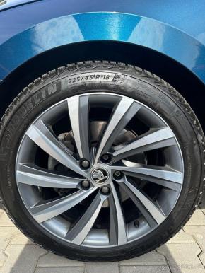 Škoda Octavia 2,0   2 TDI 110 KW DSG/PANO/TAŽNÉ 