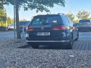 Volkswagen Passat 2,0   B7 