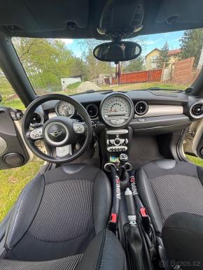 Mini Cooper 1,6   Clubman 