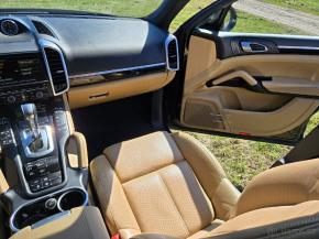Porsche Cayenne 3,0   diesel 193 kw 