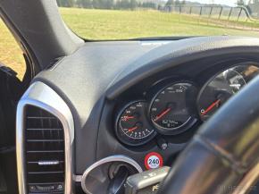 Porsche Cayenne 3,0   diesel 193 kw 