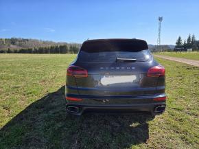Porsche Cayenne 3,0   diesel 193 kw 