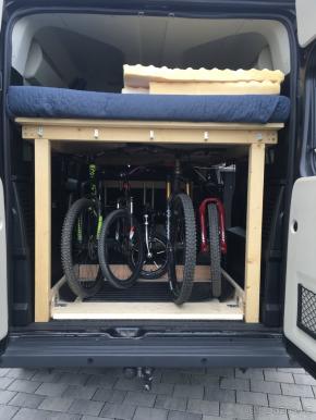 Peugeot Boxer 2,0   Obytná vestavba 