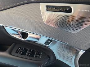 Volvo XC90 B5 R design-Black,mild hybrid 