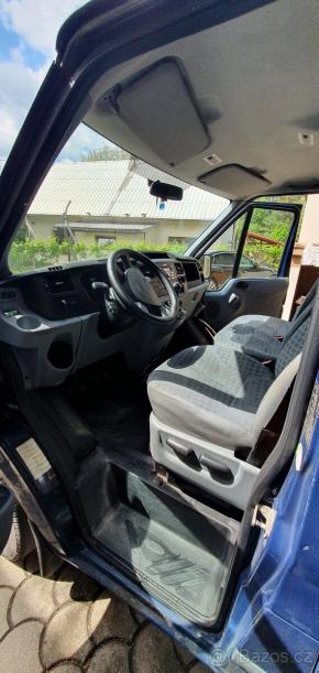Ford Transit 2,2   L1H1 s vestavbou na spaní 