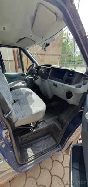 Ford Transit 2,2   L1H1 s vestavbou na spaní 