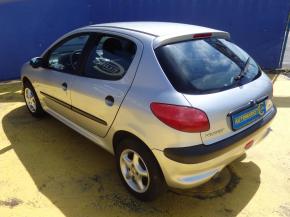 Peugeot 206 1.4i KLIMA 16887606-797703.jpg