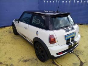 Mini Cooper S 1.6 T 128KW 18318103-829801.jpg