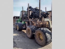 John Deere Ostatní 1510E vyvážečka 8W forwarder 22531894-1023374.jpg