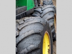 John Deere Ostatní 1510E vyvážečka 8W forwarder 22531906-1023375.jpg