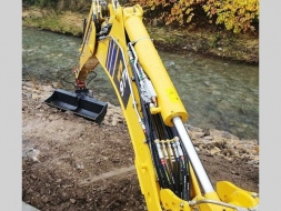 Komatsu Ostatní WB97R8 VÁHA+DRTÍCÍ lopata 85kw 22532040-1023390.jpg