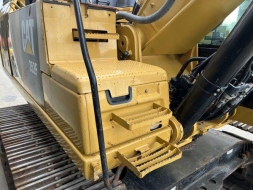 Caterpillar Ostatní 352F bagr 52t vývody i demol 24401325-1075721.jpg
