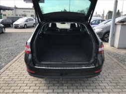 Škoda Superb 2,0 Laurin&Klement,4x4 24412780-1096297.jpg