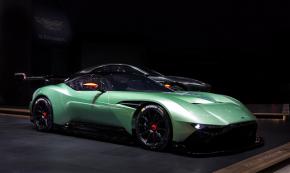 Luxusní ojetá auta nad jeden milión korun-Aston Martin 7.0 Vulcan V12